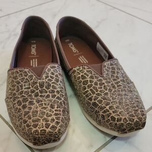 TOMS Women's Sparkle Animal Print Loafers
